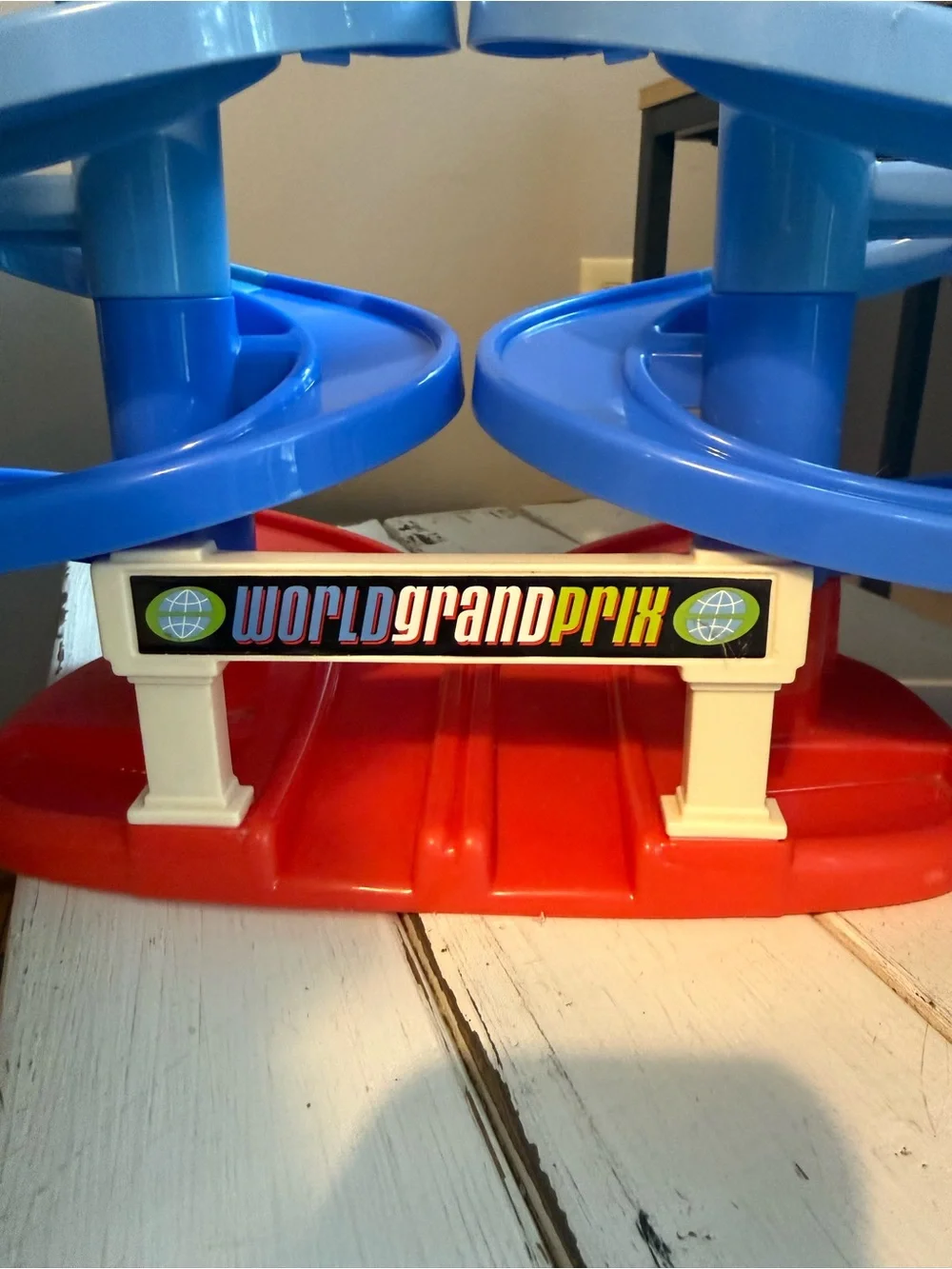 Fisher-Price Disney Cars 2 Spiral Speedway World Grand Prix Track Talking Works!